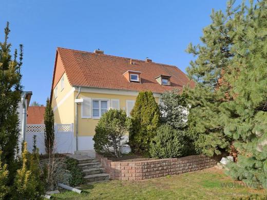 Haus Apolda gross o8mtw4g7pja6