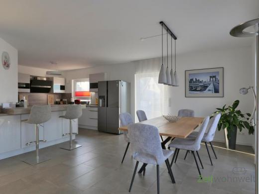 Haus Erfurt gross n0zp4i0gg54k