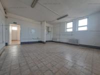 Gewerbe kaufen Solymár klein afx31e39dmzj