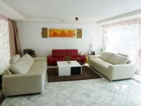 Haus Düsseldorf klein 1wws0lzgnfjo