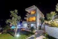 Haus kaufen Herceg Novi klein qv32lu00z7m1
