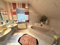 Haus kaufen Hof klein 074xrftp54rj