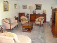 Haus kaufen Lagnes klein op2jbvkl18vh