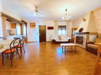 Haus Sayalonga klein 9xyu1njckql9