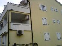 Wohnung kaufen Malinska klein cuno9subtwo3