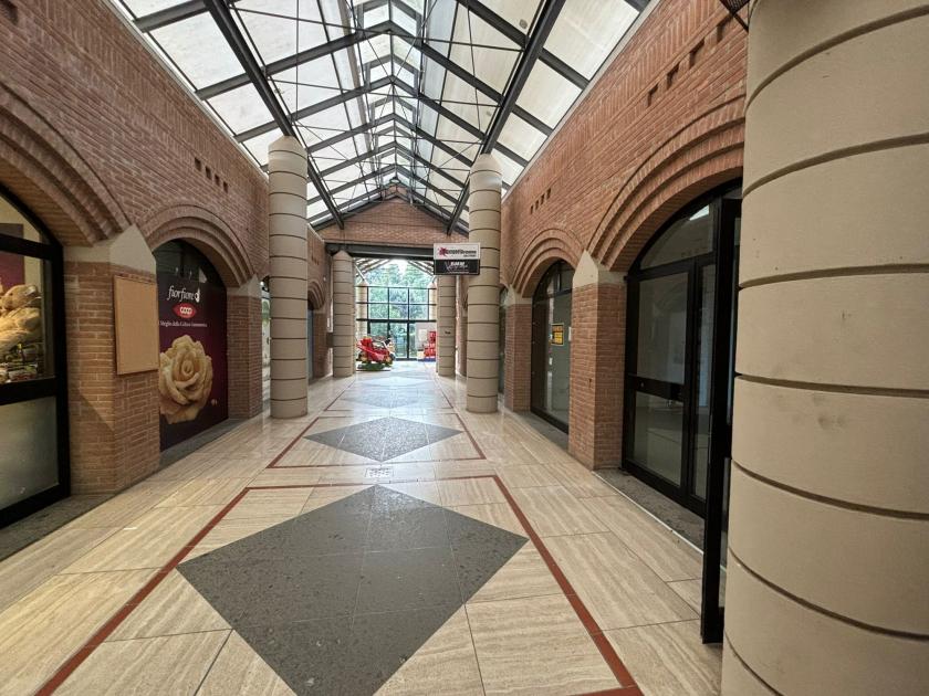 Gewerbe kaufen CASTIGLIONE DELLA PESCAIA max 9vmj4f5k1z2x