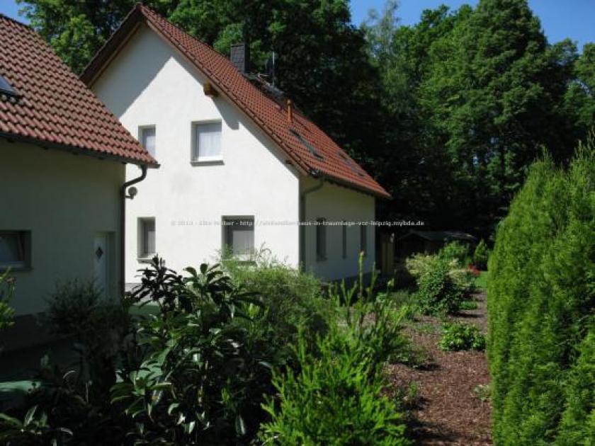 Neu Einfamilienhaus Mit Doppelgarage Im Grunen Vor Leipzig