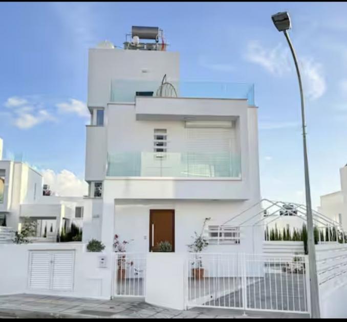 Haus Peyia max uiyt0e9d8gez