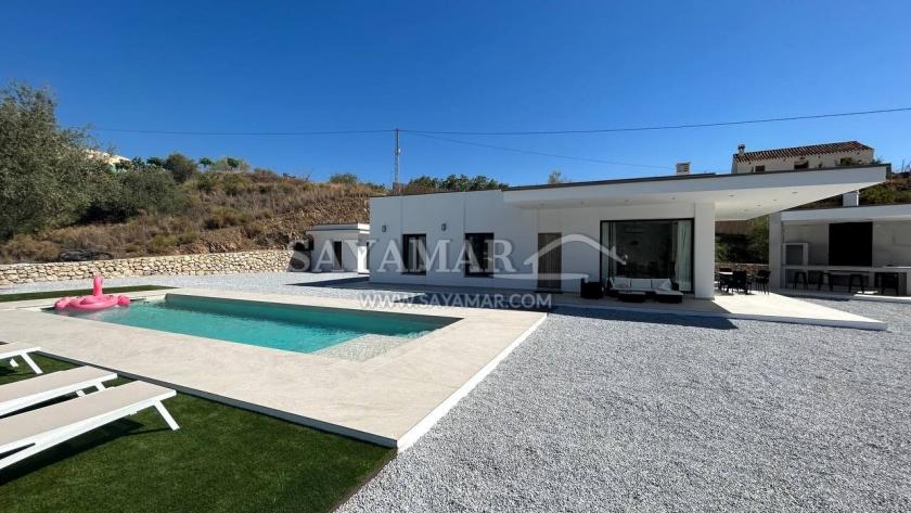 Haus Sayalonga max m8rc8k7uh591