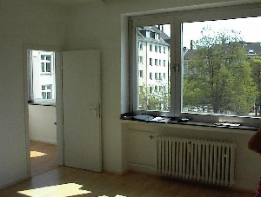 Top Renoviertes Appartement In Dusseldorf Flingern
